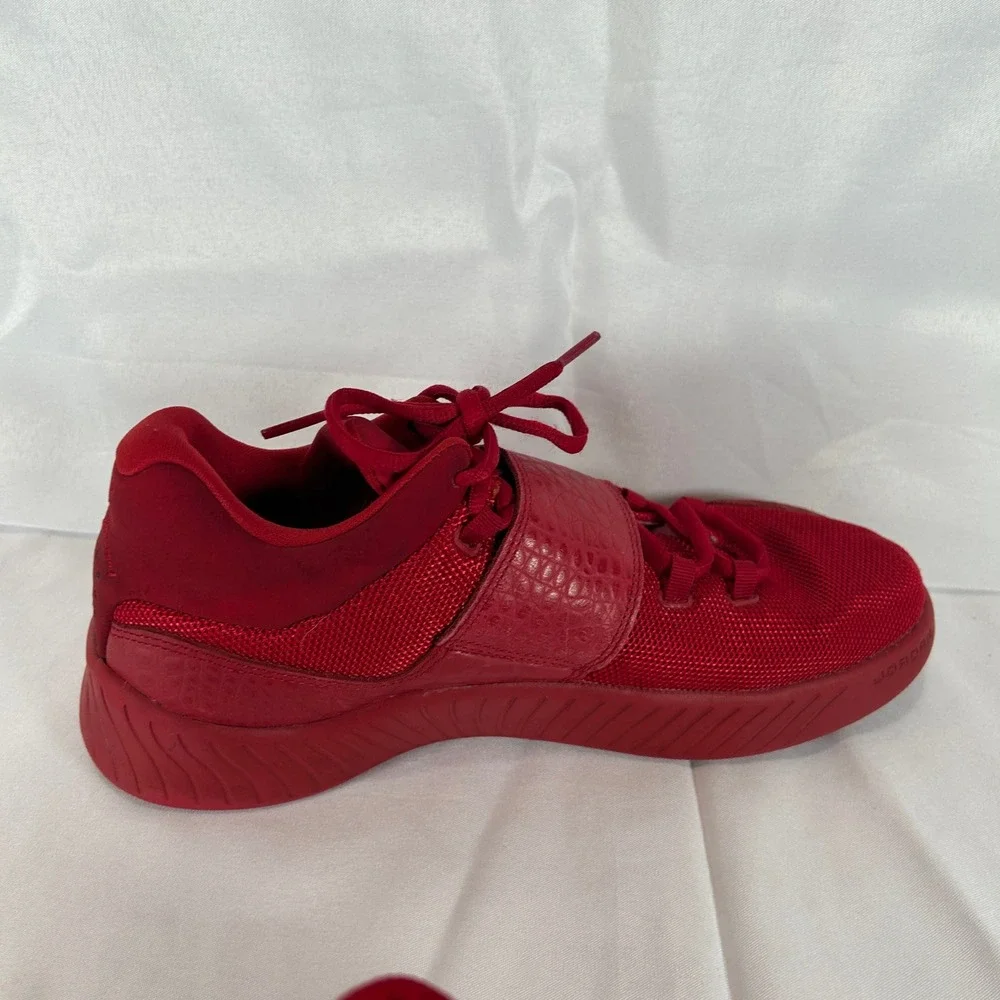 Jordan J23 Gym Red Low Top Sneakers Mens Size 10 854557-600 Basketball Shoes